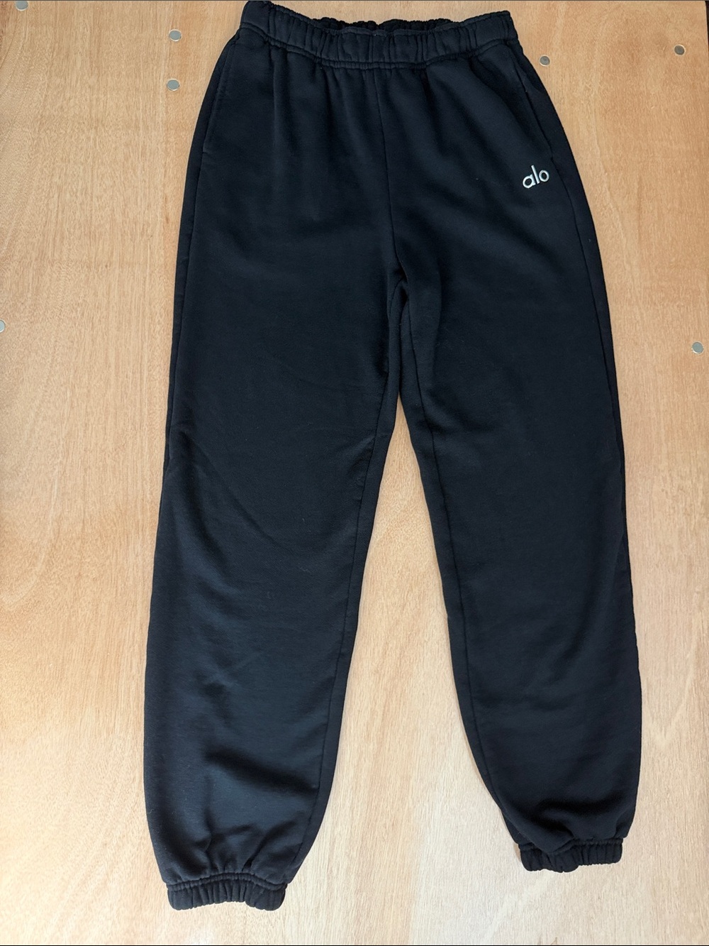 ALO Yoga Black Accolade Unisex Logo Joggers